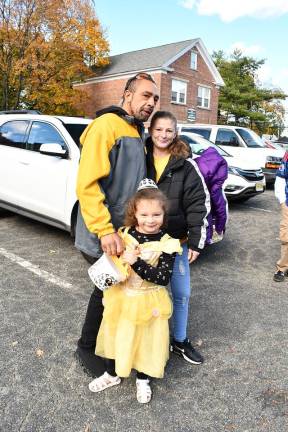 Ogdensburg hosts Halloween parade Tracey, Sahara and Dawn Francis of Ogdensburg are shown.