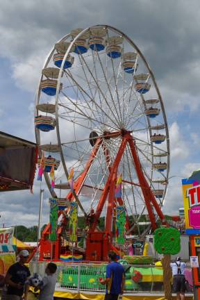 What would a fair be without a Ferris wheel? The amusement park section of the New Jersey State Fair/Sussex County Farm and Horse Show was as busy as usual with both adults and their children sampling the rides.