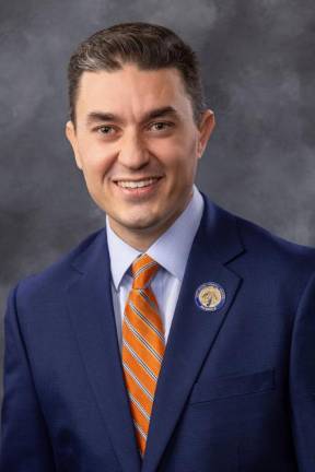 5 compete for 2 Assembly seats <b>Michael Inganamort</b>