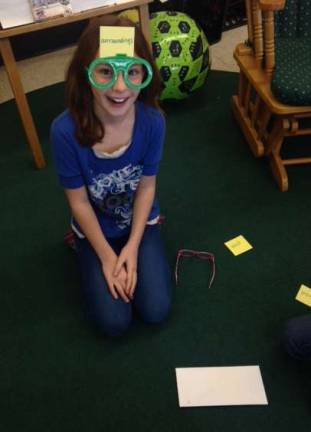 Jennifer Maute playing a vocabulary game in Mrs. Labance&#xfe;&#xc4;&#xf4;s class