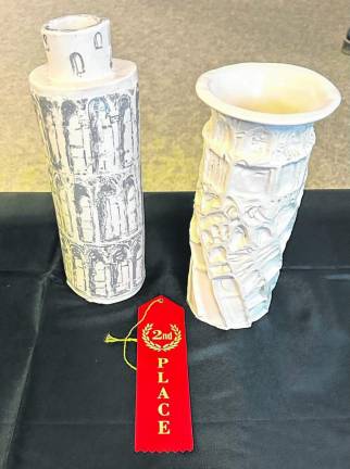 Zora Reinle’s ‘Pisa Vase Set (Sketchbook vs. Artificial Intelligence).’