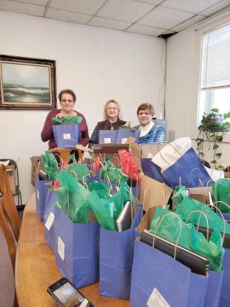 From left are Carolyn King of the Wallkill Valley Rotary Club; Kathy Talmidge, director of Meals on Wheels; and Ellen Smith, a friend of the Rotary Club. (Photo provided)