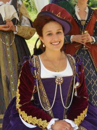 Locals perform at the Renaissance Faire Photos by Alexis Tarrazi Lena Chilingerian of Hampton plays Queen Elizabeth.