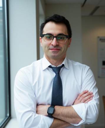5 compete for 2 Assembly seats <b>Eugene Grinberg</b>
