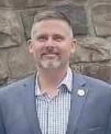 Retired police chief dies Brett Alemy