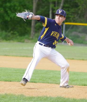 Vernon pitcher Max Rodriguez threw for two innings.
