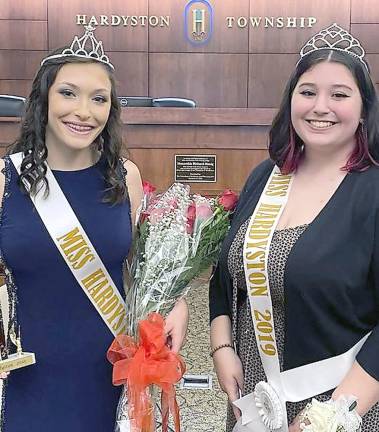 Miss Hardyston 2021, Emily Verrone (left), with Miss Hardyston 2019, Cameron Mastenbrook (Photo by Dana Vitz)