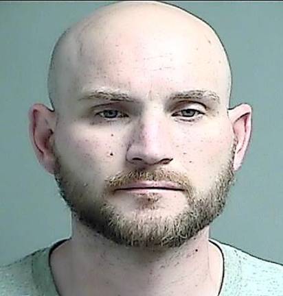 Hamburg man charged with theft Hamburg man charged with theft