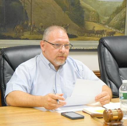 Mayor George Hutnick speaks to the public last year. (File photo by Vera Olinski)