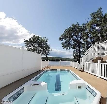 Custom-built house overlooks Lake Hoptacong Custom-built house overlooks Lake Hoptacong