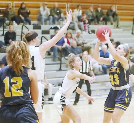 Vernon's Haley DeBonta aims the ball in the third quarter. DeBonta scored 6 points.