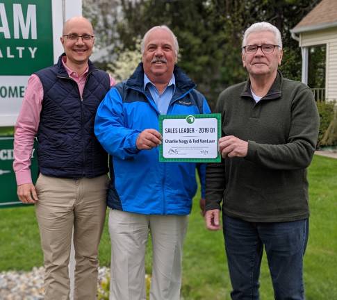 Nagy, Van Larr lead Green Team Charles Nagy and Theodore Van Laar