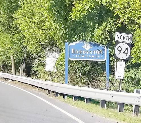 Welcome to Hardyston sign on Route 94.