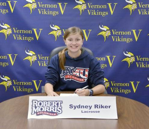 Lacrosse player Sydney Riker signs with Robert Morris University