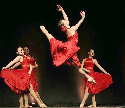 Dance Expression holds holiday show for seniors