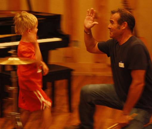 Recording studio holds children's program