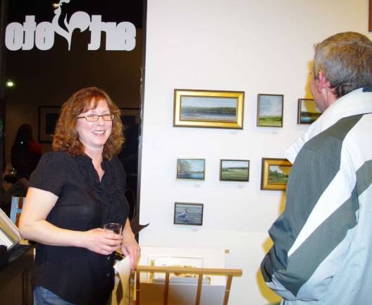 New Hamburg gallery focuses on local artists Stockholm artist Brenda Decker has numerous pieces at Art Etc.