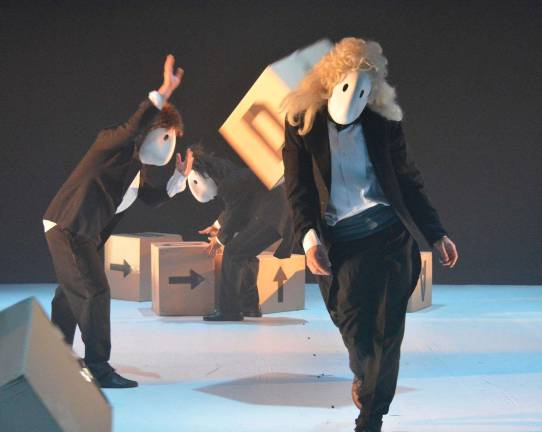 Frogz offers illusion, puppetry and acrobatics Imago Theatre's Frogz.