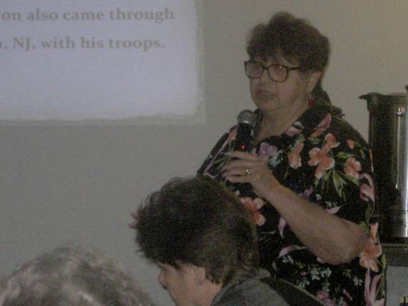 PHOTO BY JANET REDYKE Vernon Historical Society President Jessi Paladini speaks about the American Revolutionary War in Sussex County.