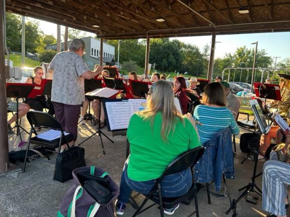 FN4 The Franklin Band performs at the event.