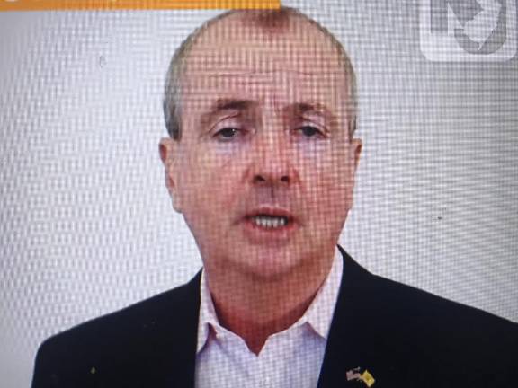 Gov to residents: 'stay home' Gov to residents: 'stay home'