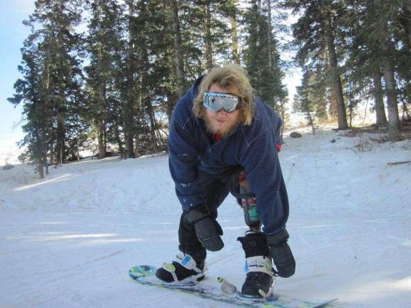 Vernon amputee to compete in 2014 Paralympics Monzo lost his left leg when he was 15 after being hit by a car.