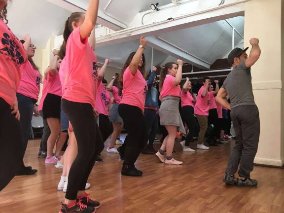 Lindsay McAloney, the drama teacher and theater director at Vernon Township High School, arranged to have Chris Messina conduct a Broadway Master Class at Vernon High School, teaching the opening and closing numbers for &quot;The Jersey Boys.&quot;