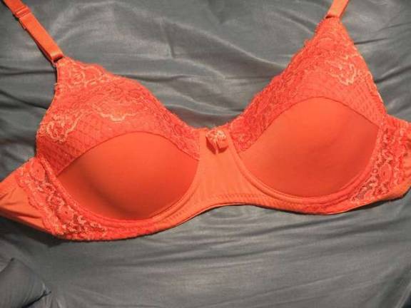 4 Things to look for when buying her first bra