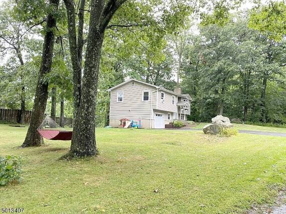 Family time is fabulous in this Barry Lakes home Family time is fabulous in this Barry Lakes home