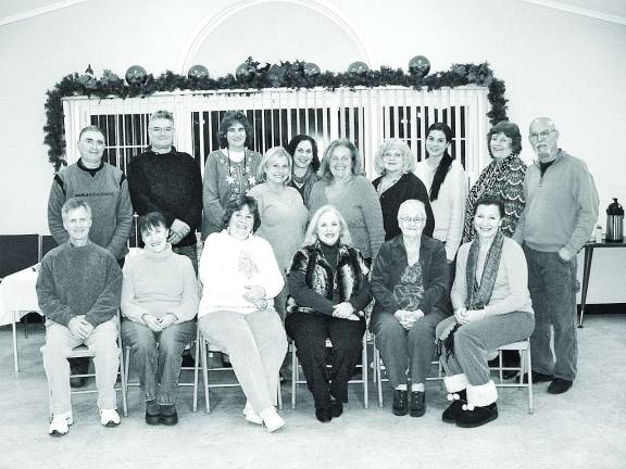 NAMI-Sussex honors course graduates NAMI Family to Family course graduates, together with NAMI-Sussex officers and course teachers, celebrated the completion of their 12-week course