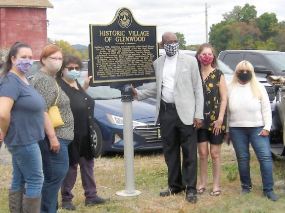 Historic Glenwood is remembered with new historical marker Members of the Vernon Historical Preservation Commission and the Vernon Economic Committee unveil a new historical marker honoring Glenwood.(Photo by Janet Redyke)