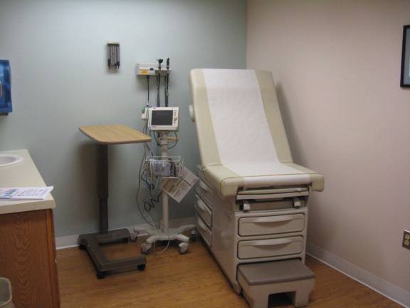 One of the exam rooms is viewed on a tour of the Sussex Community Urgent Care Center.