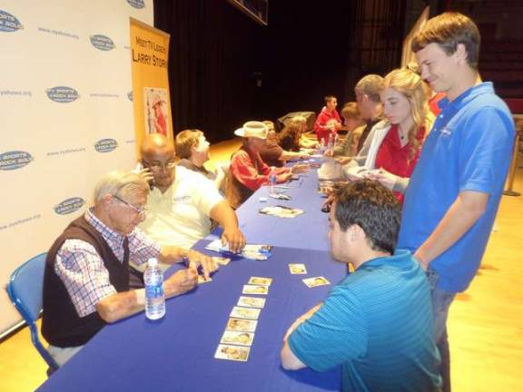 Bobby Shantz, 1952 MVP and member of 58' Yankees WS team, greets fans