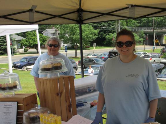 Local folks, farms and food meld together at Farmers market Local folks, farms and food meld together at Farmers market