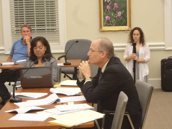 Lafayette land board says no to Verizon cell tower Richard Schneider, legal representation for Verizon Wireless, provides his closing remarks.
