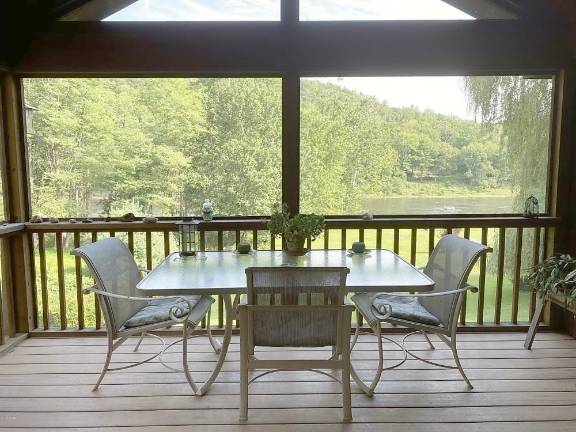 Screened-in porch