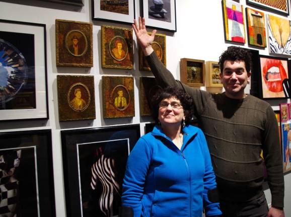 New Hamburg gallery focuses on local artists Artist Dawn McLaughlin of the Highland Lakes section of Vernon is shown with Marshall Okin in front of several of her paintings. This series of six individual portraits is part of what she calls þÄúFamily Album, Depression Era Portraits.þÄù