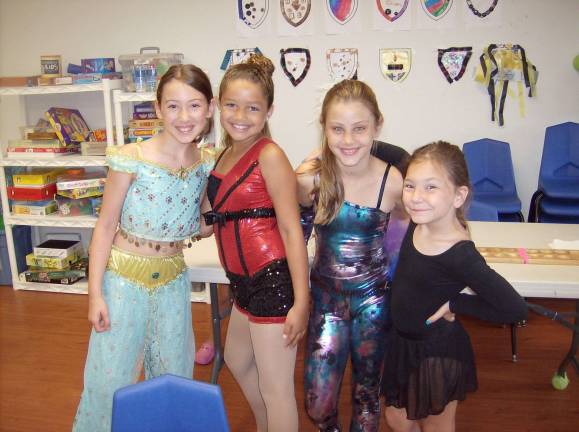 Summer KEEP accepting applications Thea, Brianna, Marley and Delaney are shown during holiday week at Summer K.E.E.P.