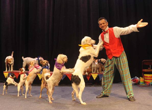 Johnny Peers bringing canine show to area Johnny Peers bringing canine show to area