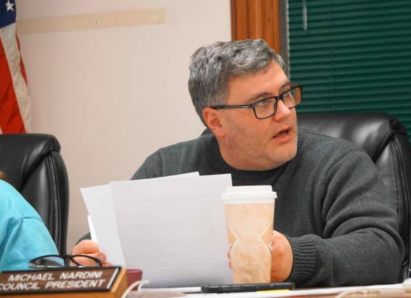 Ogdensburg looks to stop 'engine braking' Council President Michael Nardini introduces the idea of N.J. State Radon Awareness Kits.