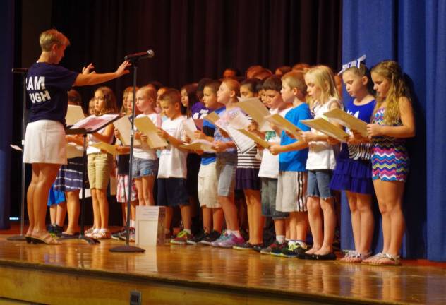 The day began with musical offerings by the Franklin School Chorus and the Franklin Band.
