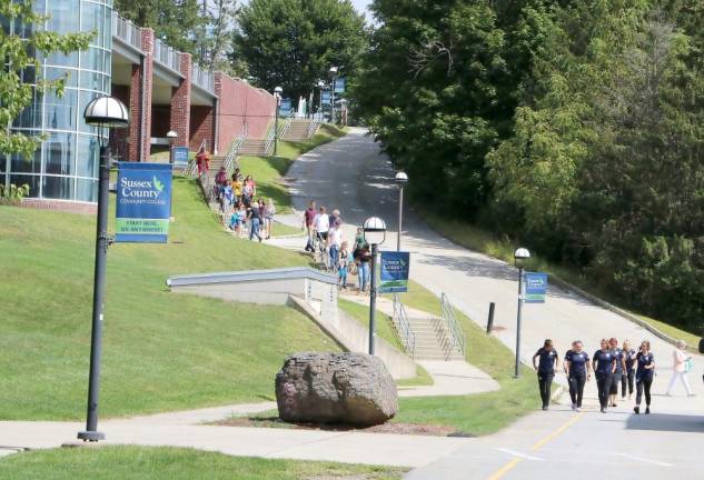 Students tour the SCCC campus at the Spring Open House in Newton.