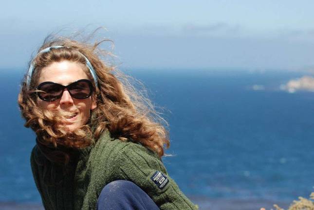 Sophie B. Hawkins talks about her upcoming performance Sophie B. Hawkins talks about her upcoming performance