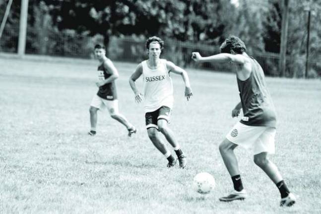 College soccer team prepares for season College soccer team prepares for season
