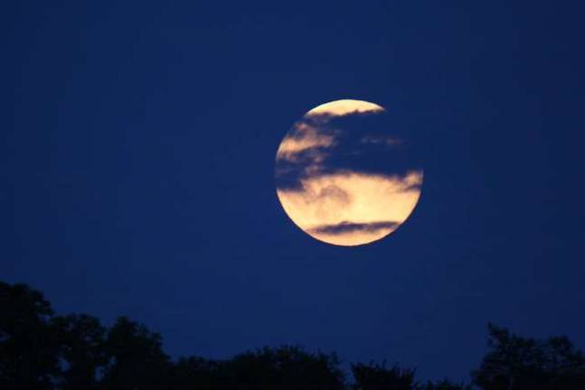 Supermoon on sunday evening