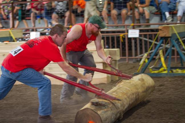Lumber Jacks and Jills chop up the competition Lumber Jacks and Jills chop up the competition