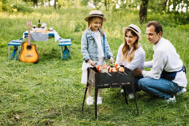 ShopRite dietitians reveal their secrets to a better-for-you BBQ <a href="Food photo created by freepik - www.freepik.com">freepik.com</a>