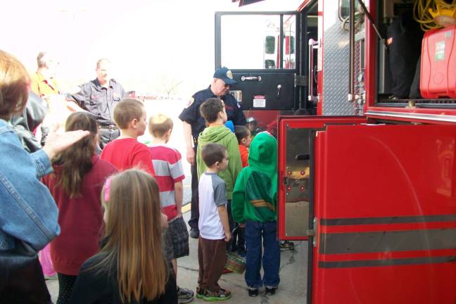 The Hardyston Fire Department enabled the Safety Town participants to walk through the township&#x2019;s fire truck.