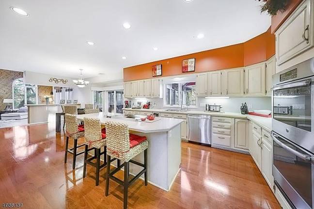 Custom colonial has all the amenities Custom colonial has all the amenities