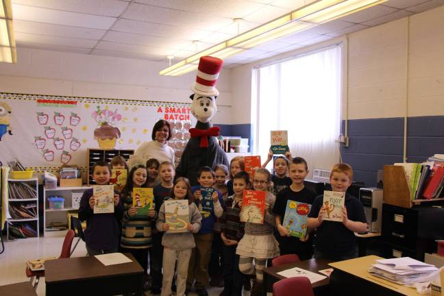 Cat in the Hat visits Hamburg School Kimberly Ivanov’s second grade with the Cat in the Hat.